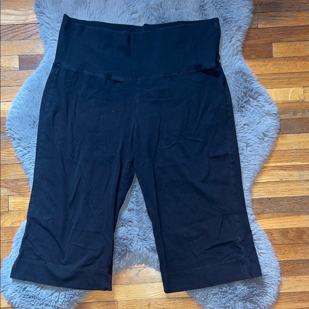 Black cropped leggings size XL